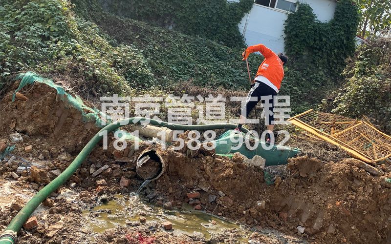 263五台山工地化粪池清理